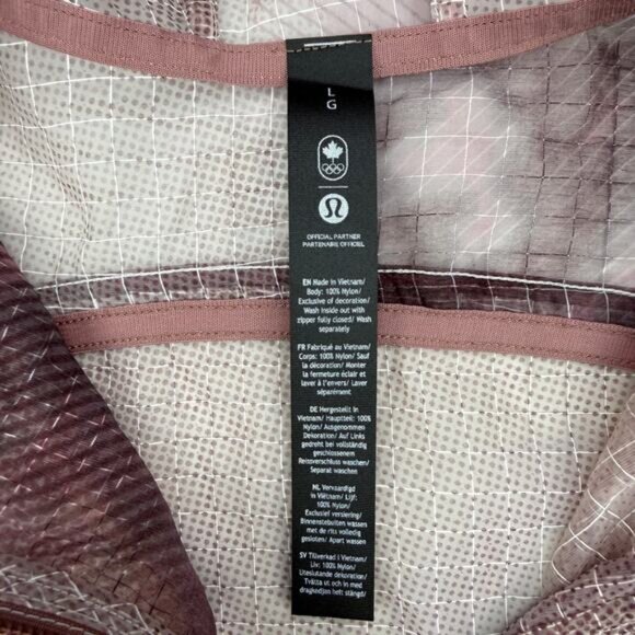 LULULEMON X TEAM CANADA Men's Translucent Hooded Jacket Size Large - Picture 6 of 8
